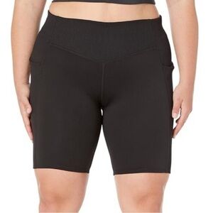 The North Face Women Plus Size 1X Black Pockets Dune Sky 9” Tight Biker Shorts